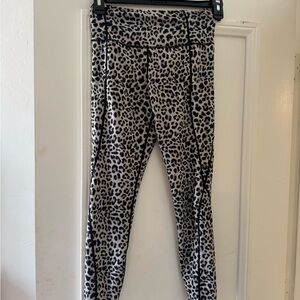 Leopard Print High-Waist Leggings - Gray/Black